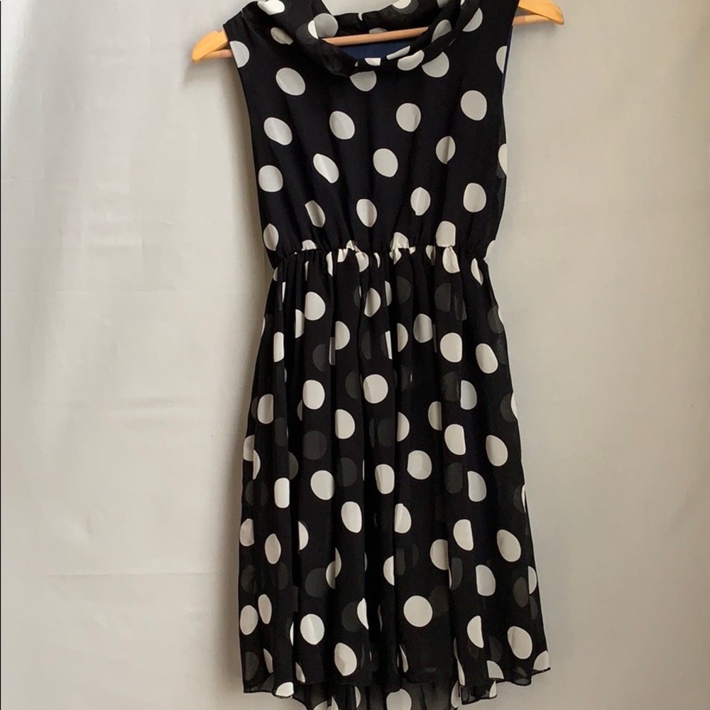 Cute women’s dress in great condition